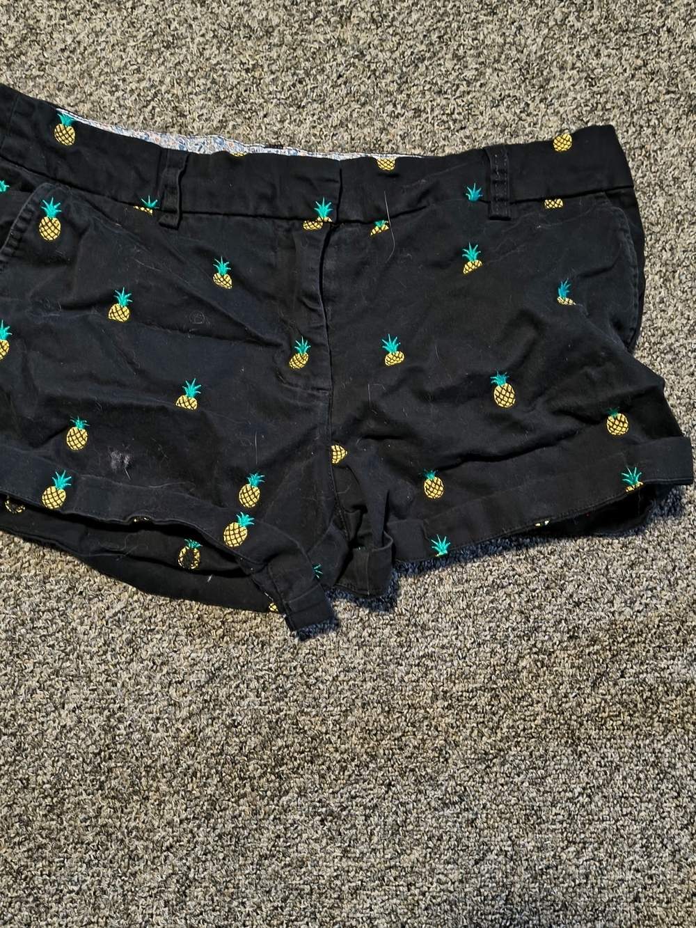 Black Pineapple Print Women’s Jean Shorts